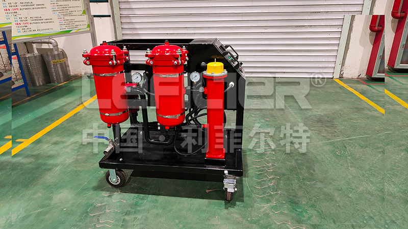 高粘度濾油機(jī)的性能特點及優(yōu)勢，解決傳統(tǒng)過濾系統(tǒng)